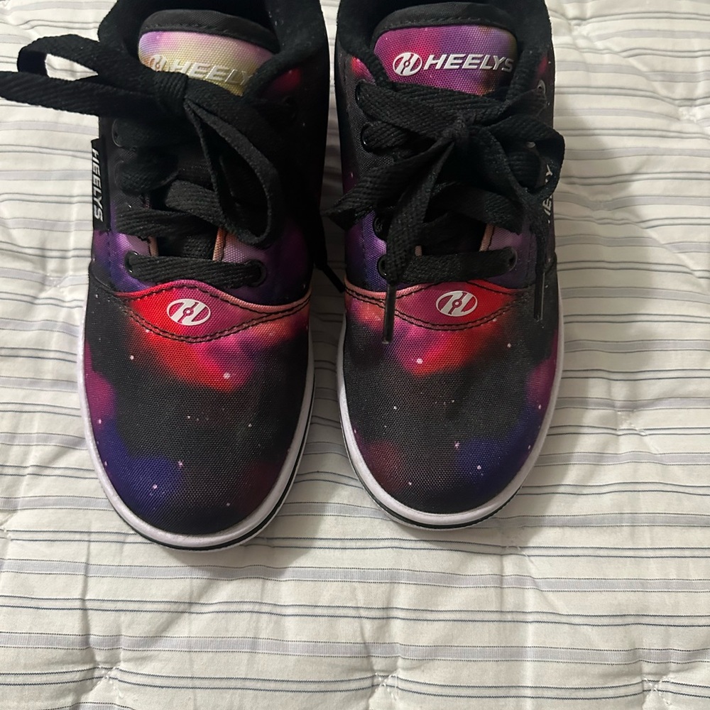 Heelys Cosmic Black and Purple Shoes